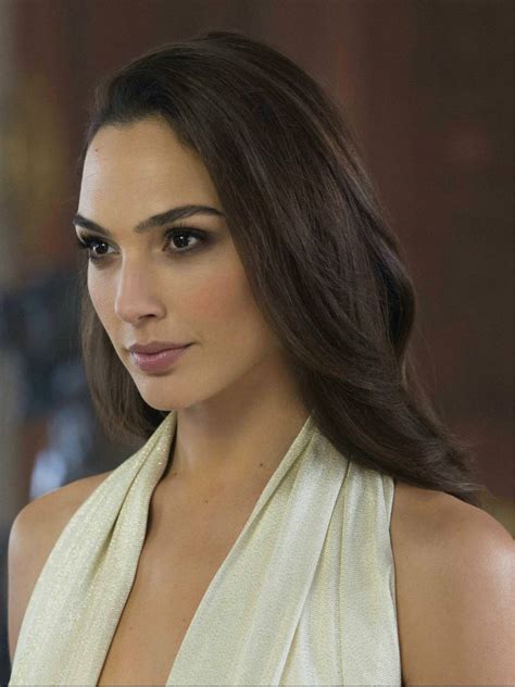 Wonder Woman star Gal Gadot has received a backlash online over her tweet about the escalation of violence in Israel and Gaza. The Israeli actress and former Miss Israel posted: "Israel deserves ...